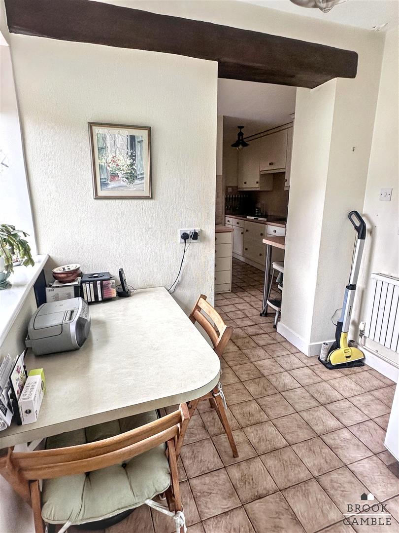 2 Bedroom House. Church Street in Eastbourne,  13